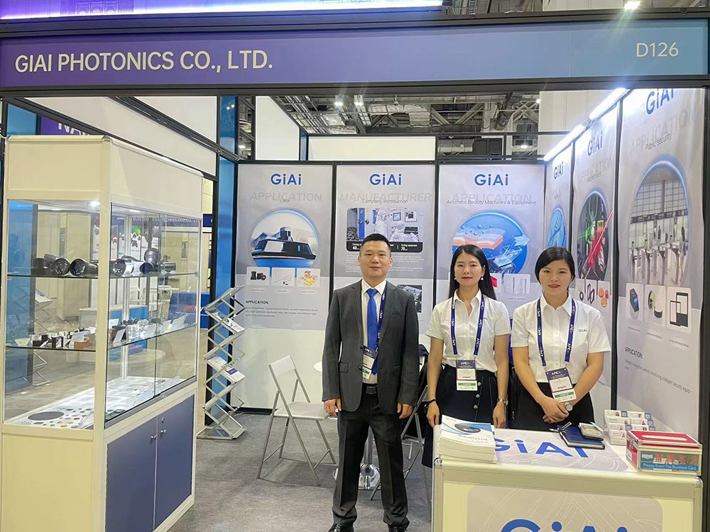 濾光片 激埃特APE亞洲光博會(huì)合照